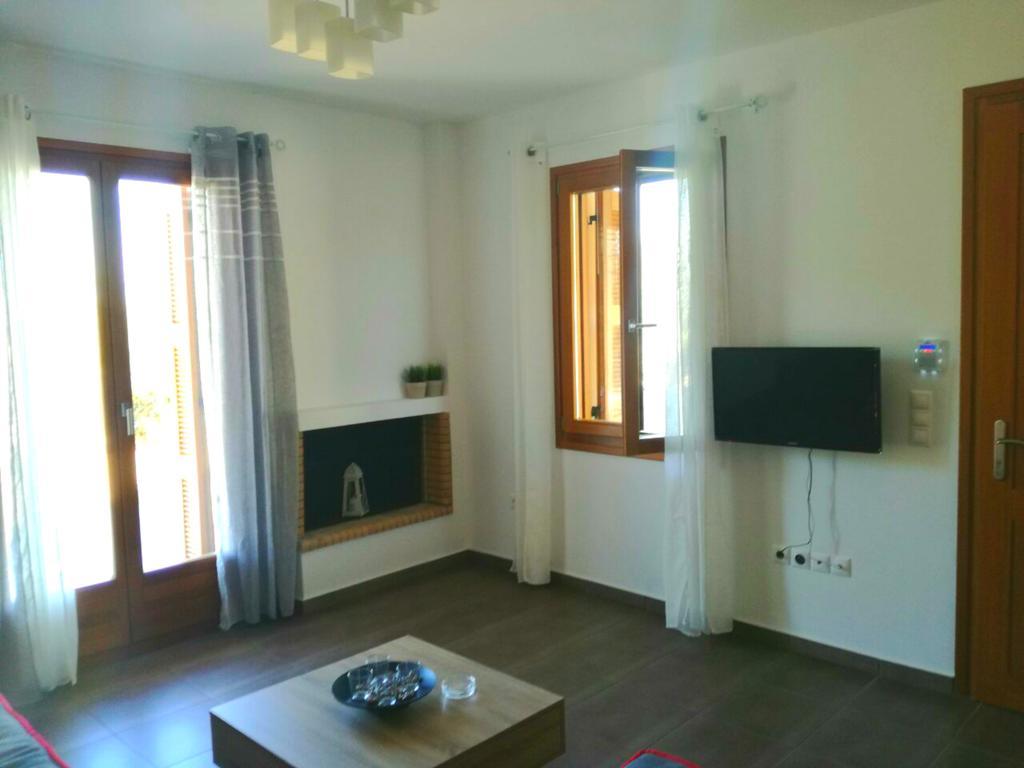 Aricobe Villa Epidaurus Exterior photo